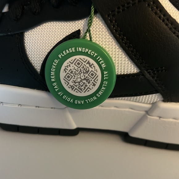 W NIKE DUNK LOW DISRUPT S7 NWT NEVER WORN W AUTHENTICITY TAG P BLACK/WHITE PANDA - Picture 4 of 9